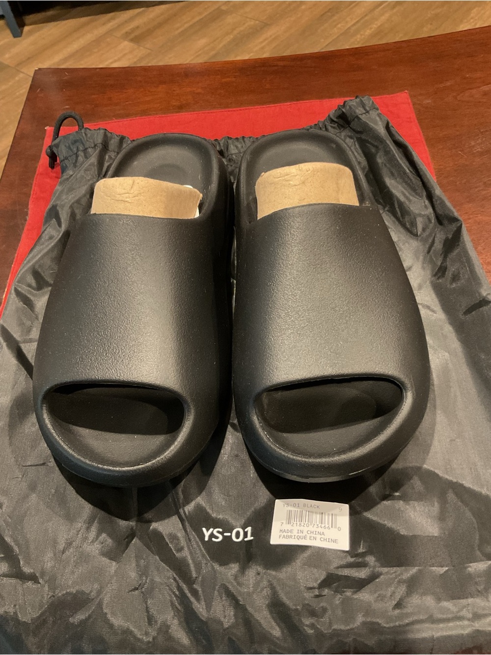 Yeezy Black YS-01 Slide Sandals Size 9